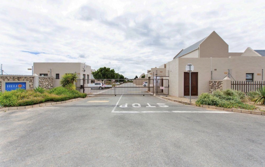 2 Bedroom Property for Sale in Helios Place Western Cape